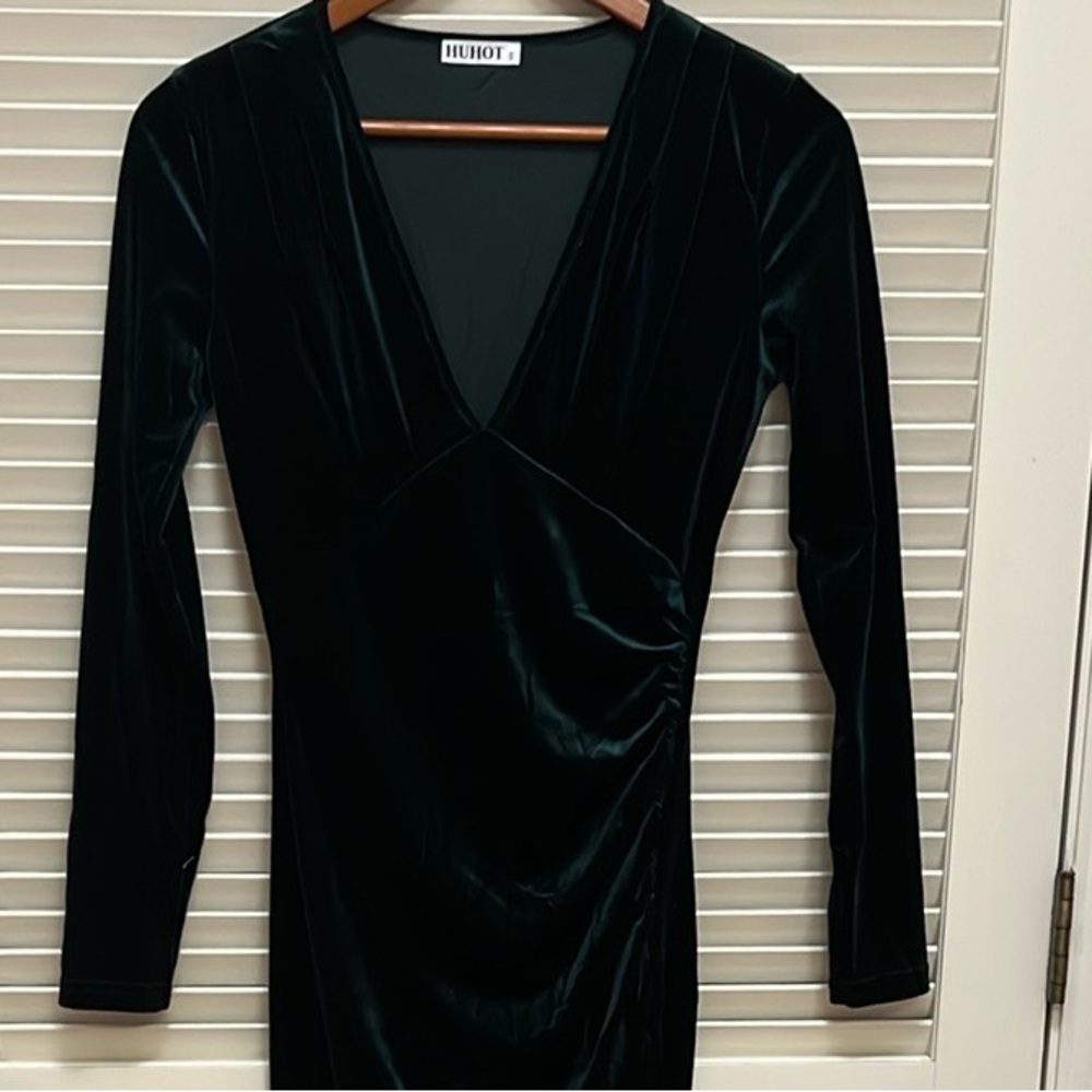 Huhot Velvet Cocktail Dress in Deep Green, Size Small, EUC - Picture 16 of 17